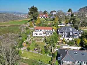 Photo 32- click for photo gallery